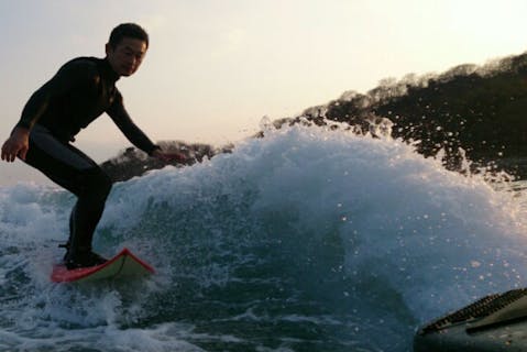 【広島県尾道市・ウェイクボード又はウェイクサーフィン】気軽にマリンスポーツを楽しめる！体験コース　レンタル込み