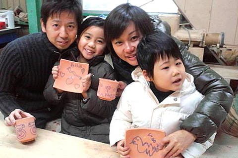 【徳島・陶芸体験】個性がキラリ！子どもから大人まで大歓迎の絵付け体験