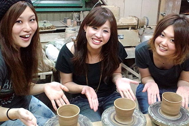 【徳島・陶芸体験】大谷焼窯元でならう！手びねりで好みの器をつくろう！