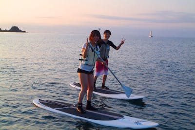 沖縄・恩納村・SUP】SS：スタンドアップパドルボード（SUP）でサン