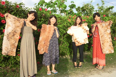 【沖縄・西表島・マングローブ海染め】自然の恵みに感謝！マングローブ色に染めよう