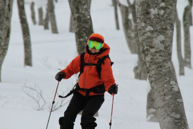 青森・弘前・バックカントリー】標高1,625メートル岩木山で、パウダー