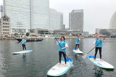 横浜・SUP・午前】ビギナー、シニア歓迎！SUPに乗って都市の水辺を遊び