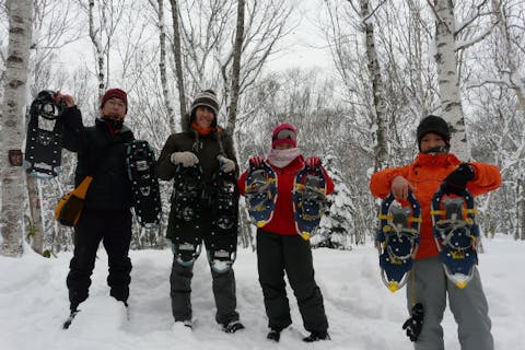 【北海道・富良野・スノートレッキング】冬の森を探検しよう！スノーピクニックプラン