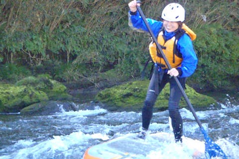 【スタンドアップパドル・高知】高速大豊ICから1分！インナーマッスルにも効果的！四季折々の吉野川をめぐる、自然豊かなSUP旅