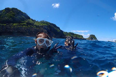【那覇・体験ダイビング】ケラマ諸島で２ダイブ＆シュノーケル！3つのポイントを１日満喫！