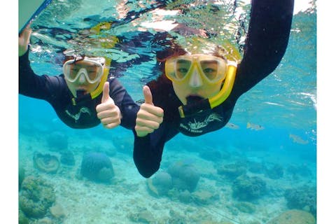 【沖縄県・中部・カヤック】沖縄の海を満喫！比謝川カヤック＆青の洞窟スノーケリング