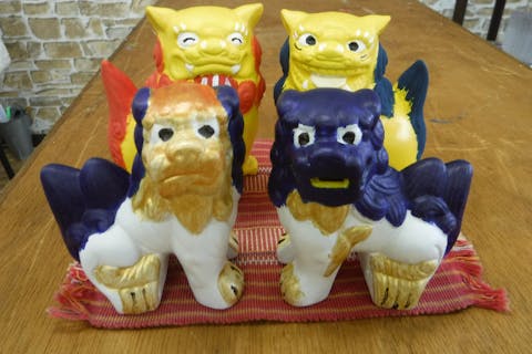 【石垣島・シーサー作り】色選びも楽しい！素焼きのシーサーに絵付けをしよう（当日お持ち帰り可能）