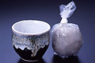 青森・陶芸体験・手びねり】津軽焼の陶器を手作り。初心者大歓迎の陶芸