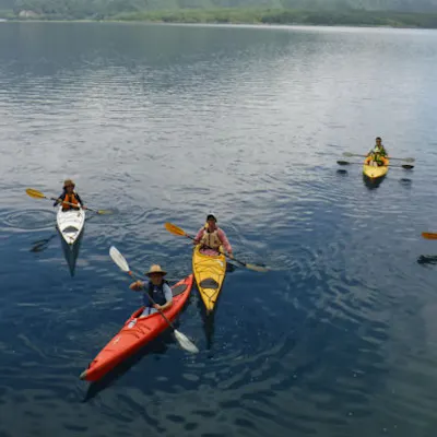 本栖湖 カヤック 1人乗り 富士山を望むカヤック体験 初心者でも楽しめる 本栖湖半日ツアー アソビュー 本栖湖 カヤック 1人乗り 富士山を望むカヤック体験 初心者でも楽しめる 本栖湖半日ツアー アソビュー