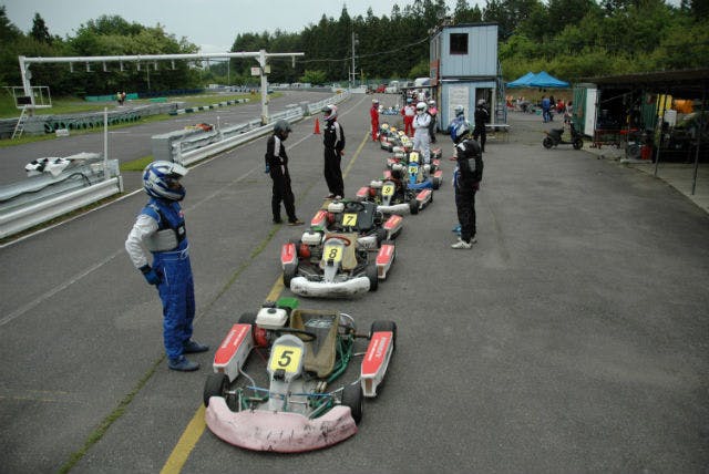 長野県あづみ野・ゴーカート】時速100kmでバックストレートを