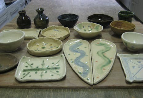 【群馬県・暮坂高原・陶芸体験】手づくりを満喫！手びねり・板作りコース（2つ制作）