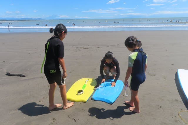 【静岡牧ノ原・サーフィン体験】お子さまの体験サーフィン！海が好きな子集合！
