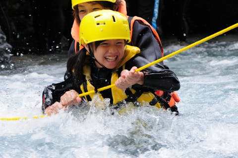 【長野県北安曇郡・シャワーウォーキング】親子で楽しもう！平川を遊びつくすシャワーウォーキングプラン。