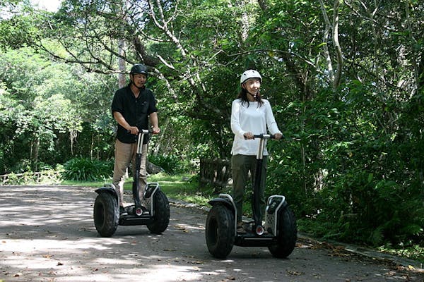 沖縄県石垣島・セグウェイ】日本最南端の森林公園、バンナの森を
