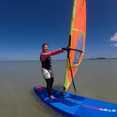 沖縄・ウィンドサーフィン】初心者にぴったりの海風遊び!ウィンド 沖縄・ウィンドサーフィン】初心者にぴったりの海風遊び!ウィンド