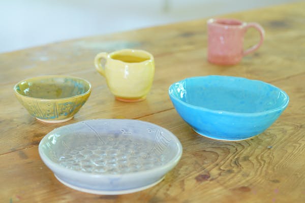 三重県伊賀・陶芸・手びねり】親切な指導のもとで、陶芸の楽しさを満喫