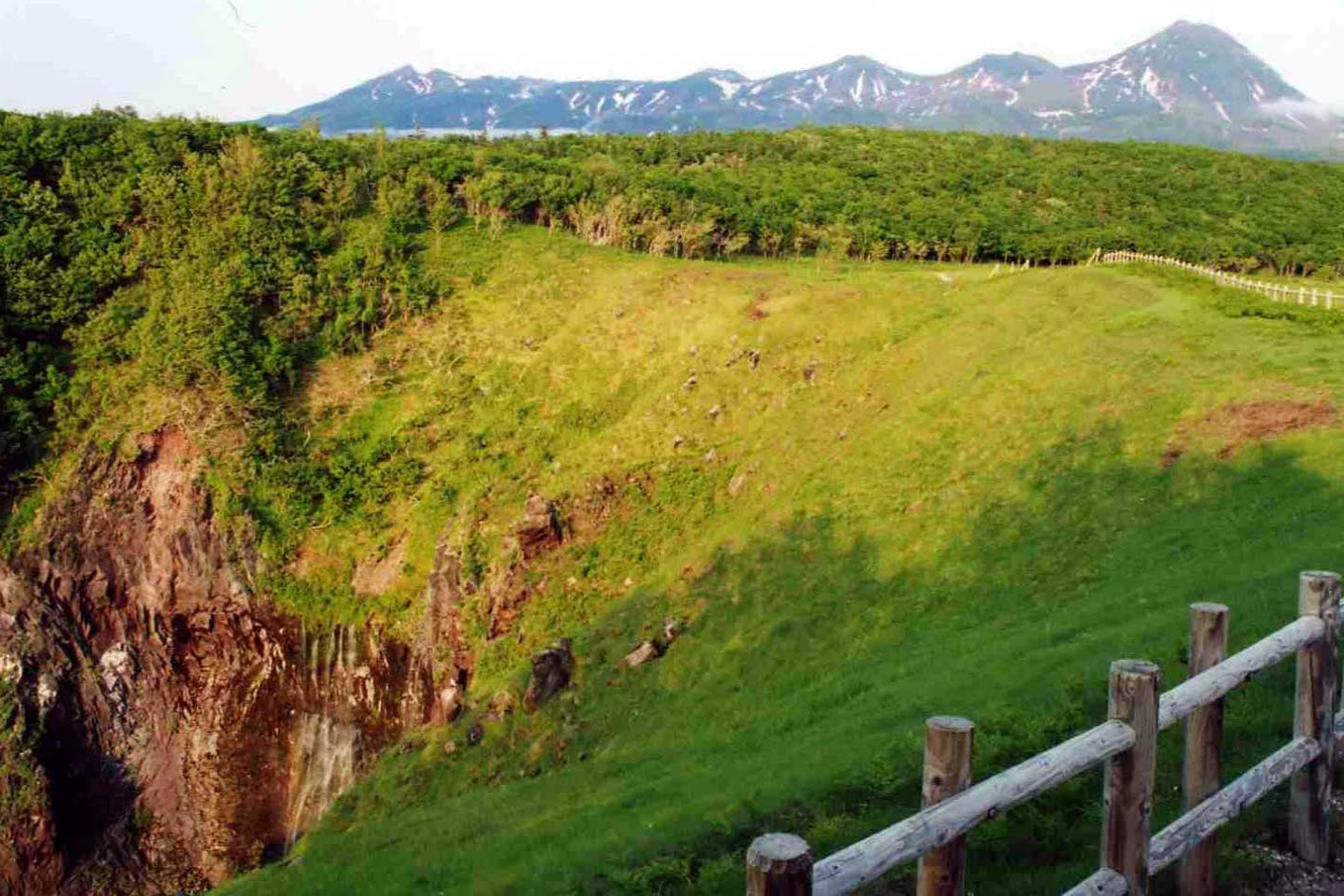 【知床・エコツアー】フレペの滝と知床開拓の歴史ツアー