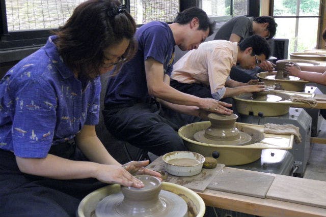 【栃木県日光市・陶芸体験】電動ろくろで1点制作！シンプルな湯のみや茶碗を作ってみよう