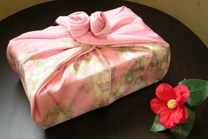 京都 伝統文化体験 6種類の風呂敷包み方レッスン オリジナル風呂敷作り アソビュー