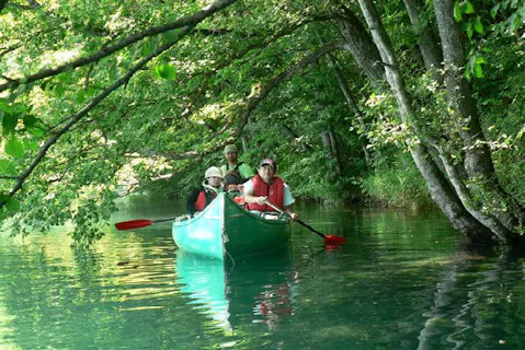 【長野県・大町市・カヌー】大自然にかこまれてティータイム《スイーツ付》青木湖をボヤジャーカヌー de 実験ツアー で楽しもう