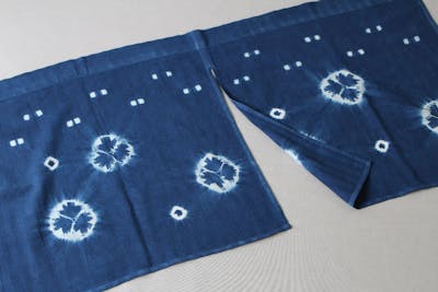 岩手県盛岡市・藍染体験】間近で感じる職人の技。大きめの暖簾を作る