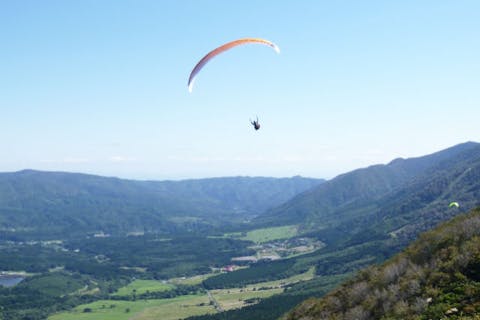 【宮城県・パラグライダー・1日】土日祝限定！1日体験講習＋タンデムフライト！お得に体験！鳴子・鬼首の空を思いきり満喫しよう