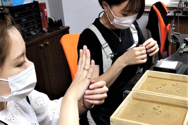 【神奈川・湘南辻堂・彫金体験】テクスチャーリングお一人様2本制作コース