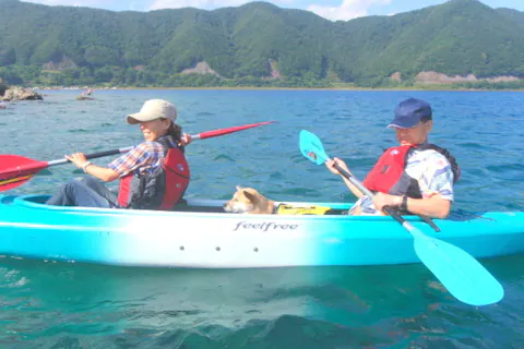 山梨 富士五湖 本栖湖 カヌー体験 ペット参加可 2時間30分 アソビュー