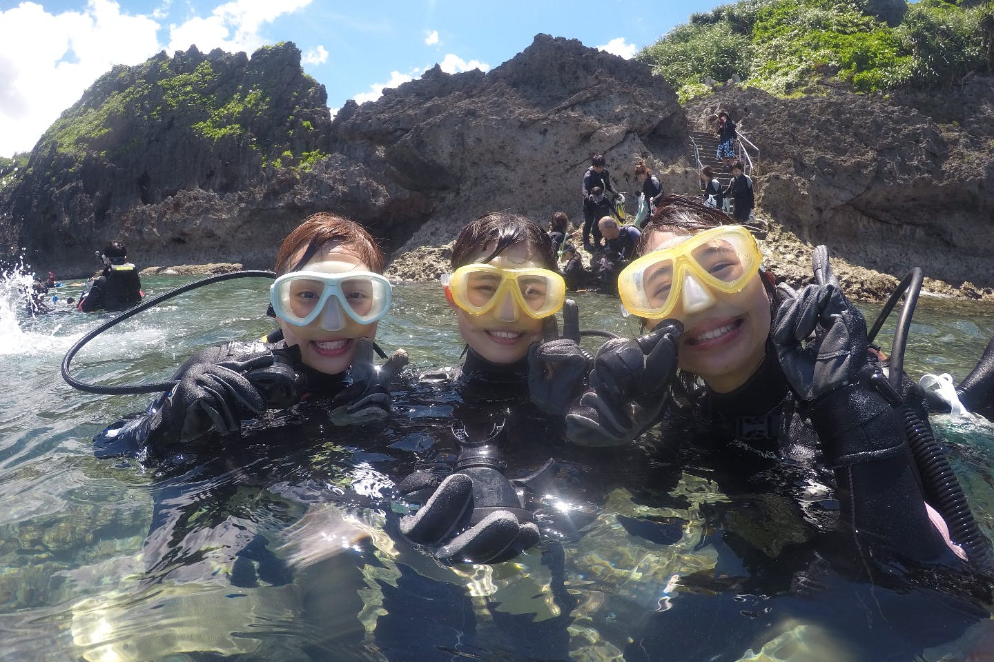 アークダイブ (宜野湾市 ダイビングライセンス取得（Cカード取得）)の「【沖縄本島・宜野湾市・ダイビングライセンス取得】完全合格宣言♪♪PADIオープンウォーターで、もっとダイブを楽しみましょう！」の画像