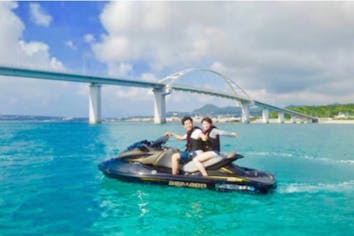 沖縄・名護・水上バイク】カップル、家族、仲間同士でも！ビーチで