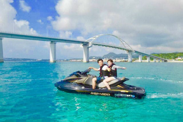 水上バイク 沖縄・名護・水上バイク】沖縄の海を満喫！ビーチでジェットスキー