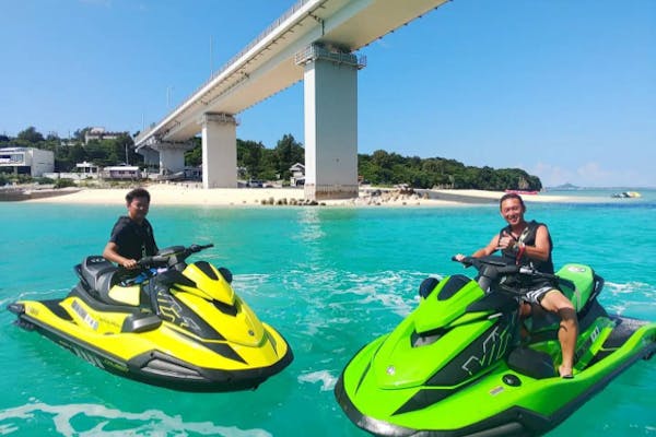 沖縄・名護・水上バイク】沖縄の海を満喫！ビーチでジェットスキー