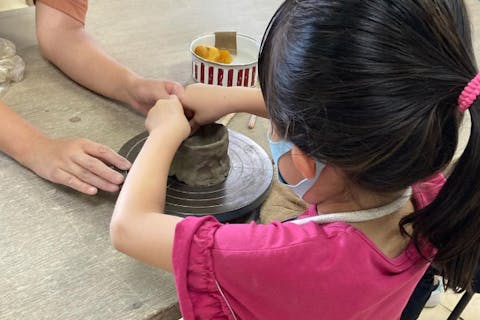 【さいたま市・手びねり・陶芸】宮原駅徒歩10分！粘土をこねてひねって！自由度の高い手びねりで個性光る食器作りを！