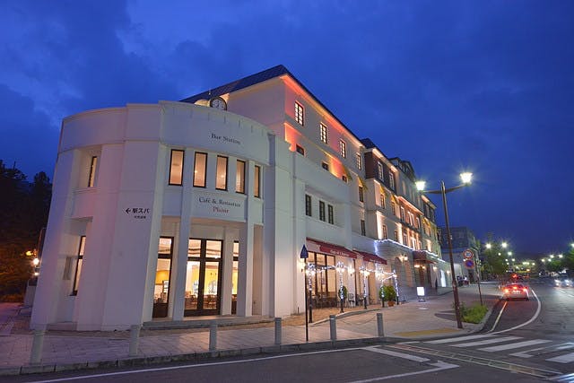 日光ステーションホテルクラシックは栃木県日光市、日光駅近くの場所にある温泉ホテルです。