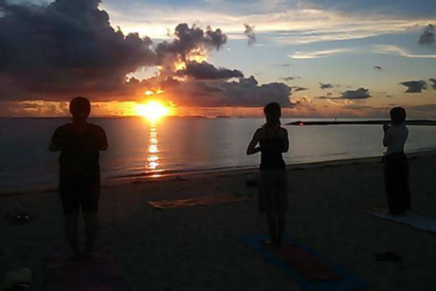 沖縄県名護市にあるmaya-yogaでは、さまざまなヨガ体験をご用意しています。