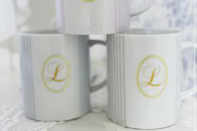 東京多摩 ポーセラーツ マグカップにイニシャルを入れよう 本格的な作品作り アソビュー