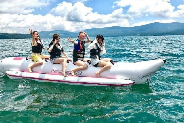 【山梨・山中湖・バナナボート】グループ旅行に最適！子どもから大人まで楽しめます