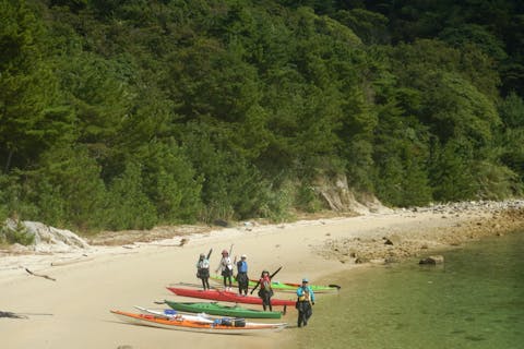 【山口・周防大島・シーカヤック】3千の島々がある瀬戸内海を島渡り！アウトドアランチ付きプラン