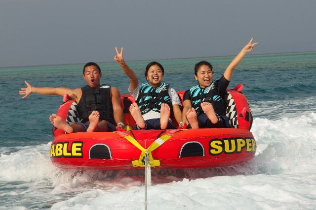 【沖縄・恩納村・シーウォーク】わくわく！シーウォーク＆絶叫マリン2種セット