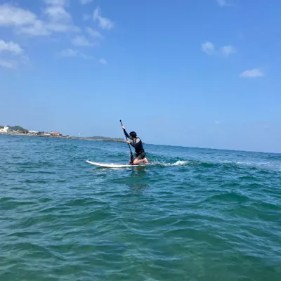 沖縄北部・SUP】波乗りしよう! 波乗りのポイントへご案内!初心者も 沖縄北部・SUP】波乗りしよう! 波乗りのポイントへご案内!初心者も