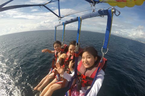 【沖縄・宜野湾市・パラセーリング】100mパラセーリング！宜野湾上空からの景色を満喫しよう