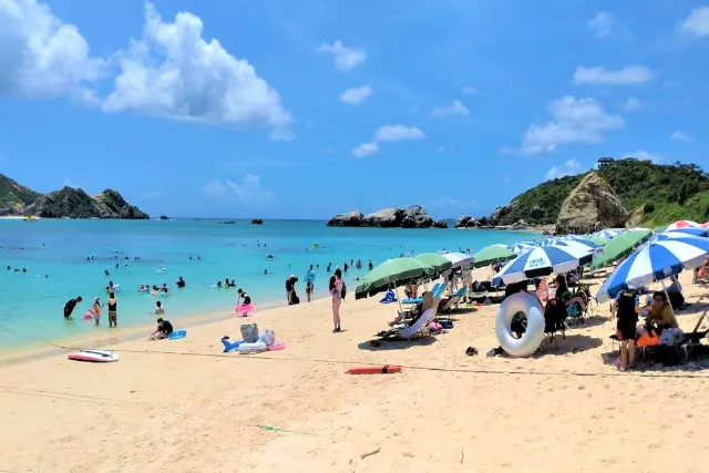 【那覇発／日帰り】チャータークルーザーで行く！慶良間諸島・渡嘉敷島「阿波連ビーチ」海水浴ツアー
