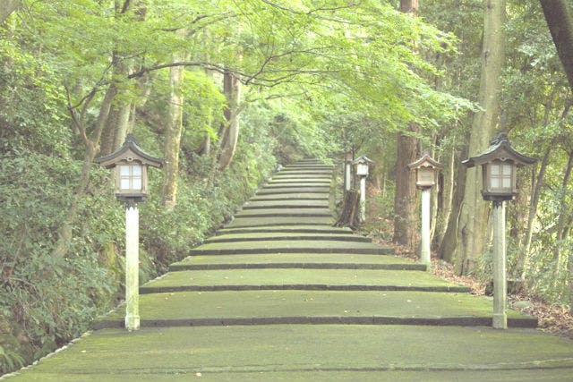 【金沢・日帰りバスツアー】神社と寺の聖地巡り！ 安宅住吉神社・那谷寺・白山比咩神社 日帰りバスツアー／添乗員同行・昼食付
