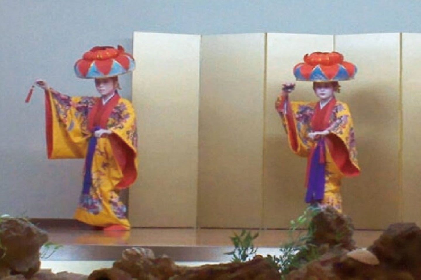 【那覇・伝統芸能鑑賞】伝統的な琉球舞踊を鑑賞！贅沢なひとときを過ごそう