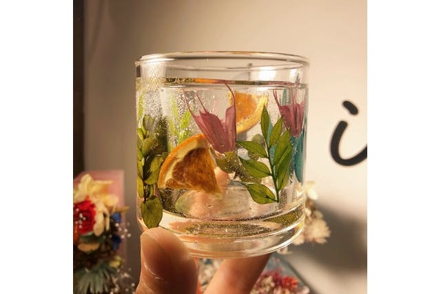 大阪・新世界・キャンドル作り】ボタニカルキャンドルホルダー作り（1