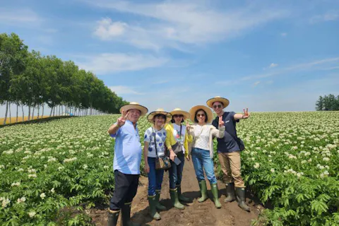 畑ガイドと行く農場ピクニック・おやつツアー6月~7月中旬・8月上旬～9月【北海道・芽室町・農業体験】