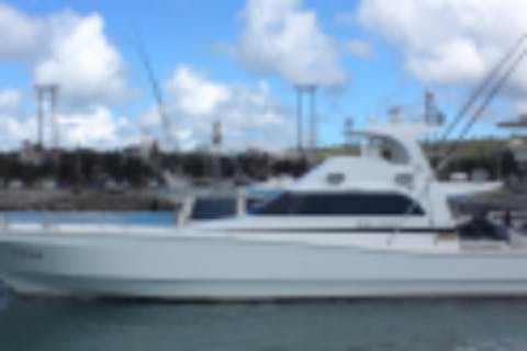 【沖縄・恩納村・クルージング】プライベート感を満喫！クルーザーチャータープラン