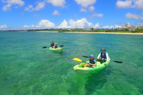 【沖縄・読谷村・シーカヤック】プライベートビーチへ出発！初心者歓迎のシーカヤック体験