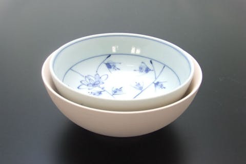 【佐賀県・有田・陶芸体験】有田焼の魅力を絵付けで体験しよう！らく焼体験・ボウル